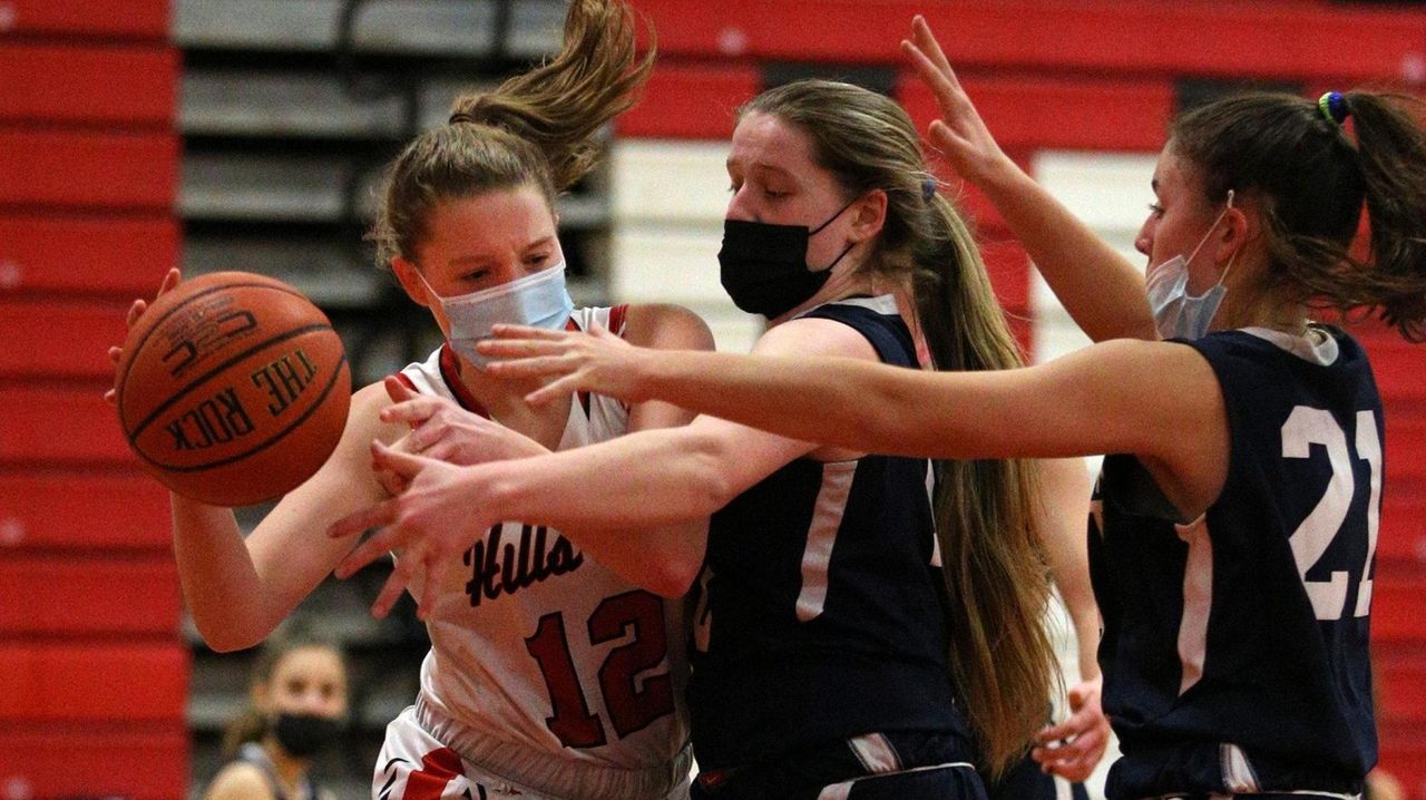 Photos Hills East Vs Smithtown West Girls Hoops Newsday