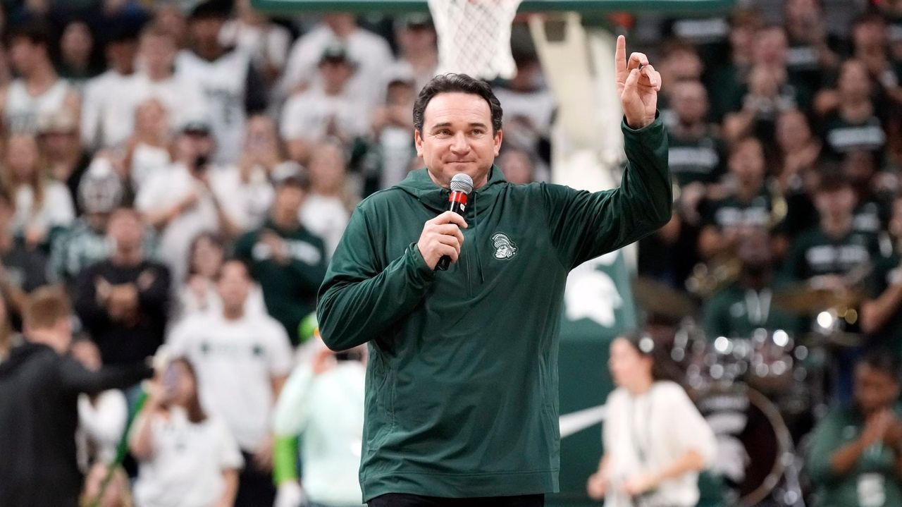 Michigan State Coach Jonathan Smith Brings Much Of His Oregon State