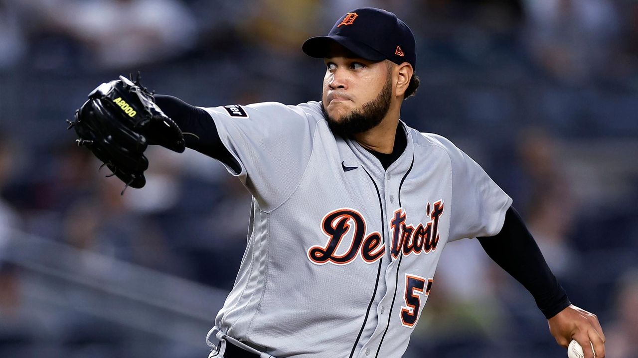 Left-hander Eduardo Rodriguez and Arizona Diamondbacks finalize  million, 4-year contract