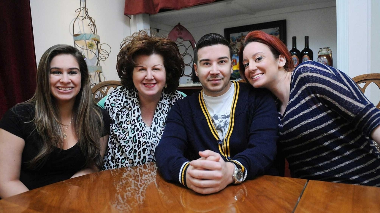 'The Show With Vinny' review: Let Ma talk - Newsday