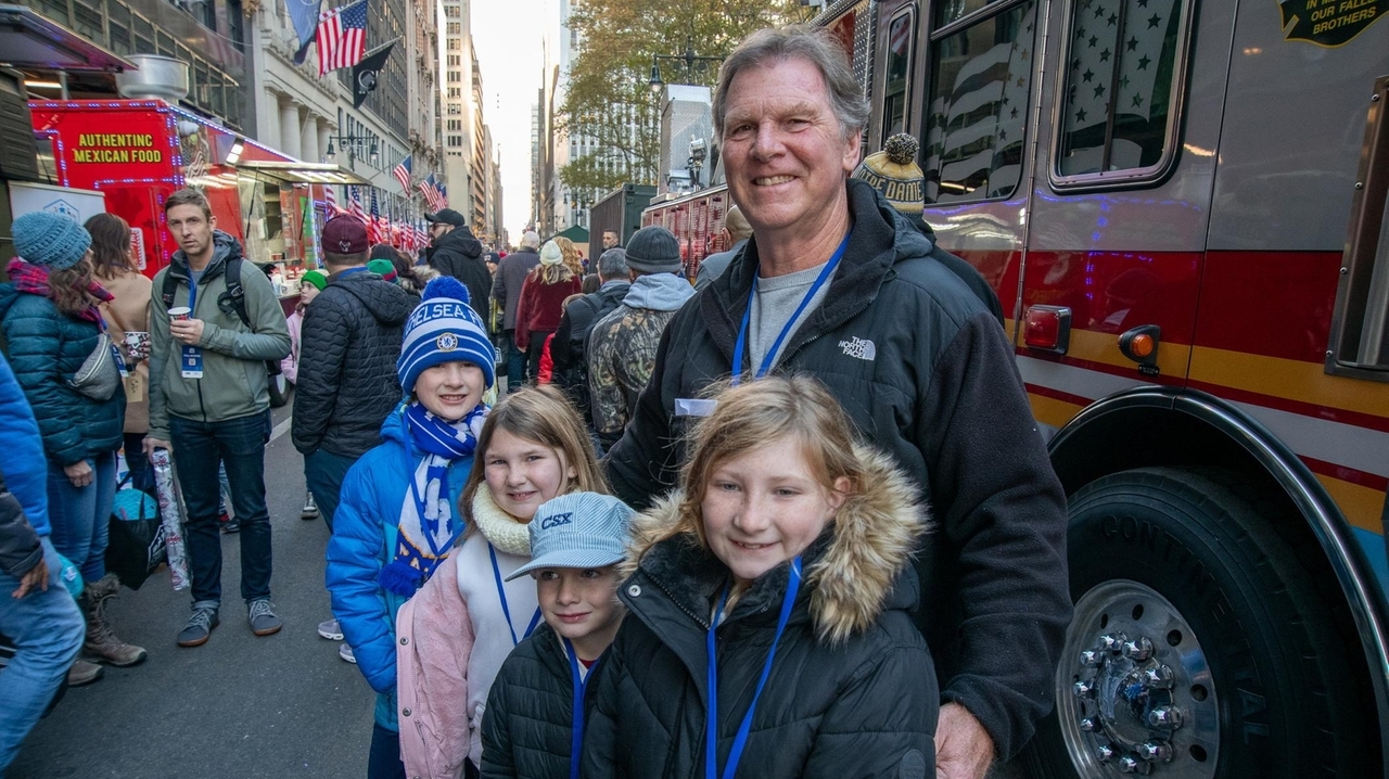 Pre-Thanksgiving Day Parade breakfast recognizes first responders - Newsday