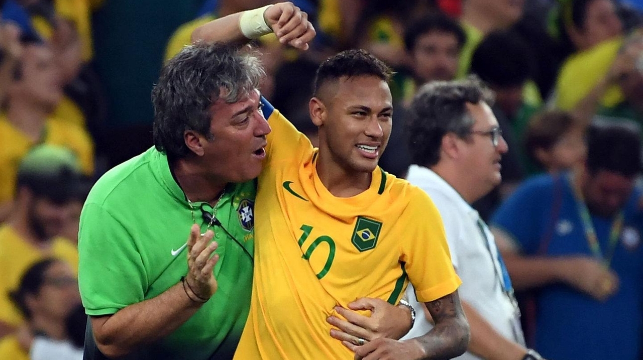 Neymar scores game-winning penalty as Brazil wins first ever Olympic ...