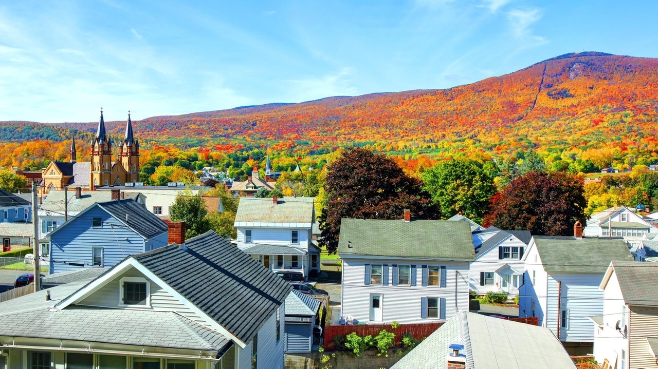 New England road trip: Fall colors, charming towns on U.S. Route 7