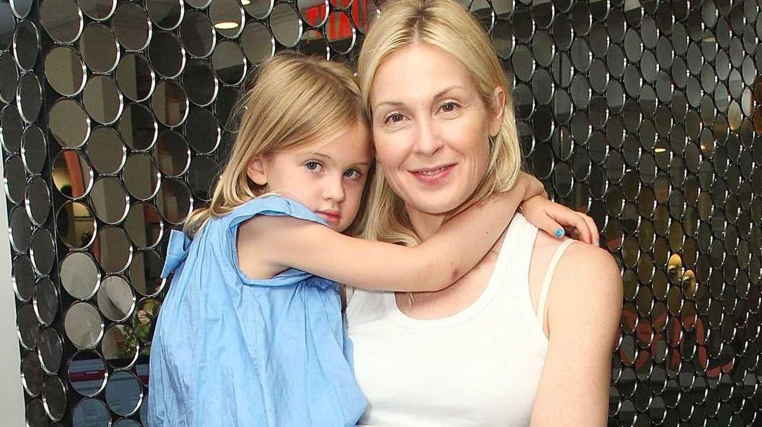 New York judge orders Kelly Rutherford to return kids to exhusband in