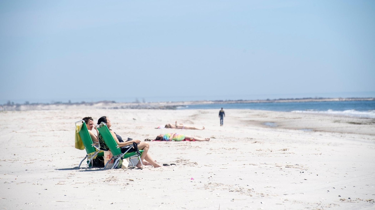 Long Island beach passes: A guide for residents - Newsday