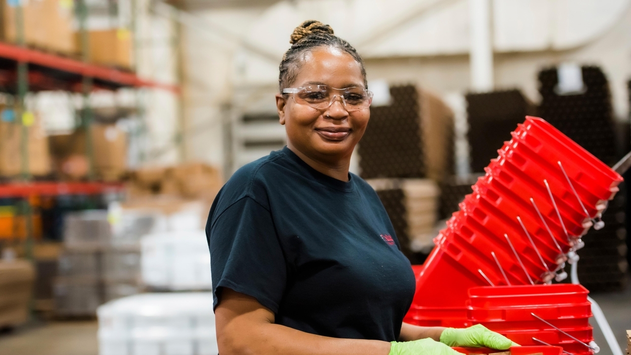 Philanthropy helps boost manufacturing in areas with high job vacancies - Vimarsana News