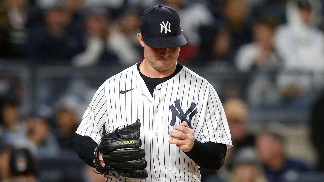 Yanks' Holmes likely out until Division Series; Britton hurt