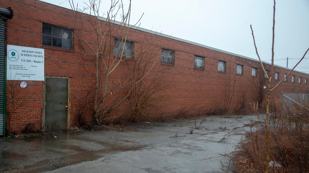 Developer proposes new use for Superfund site in Mineola Newsday