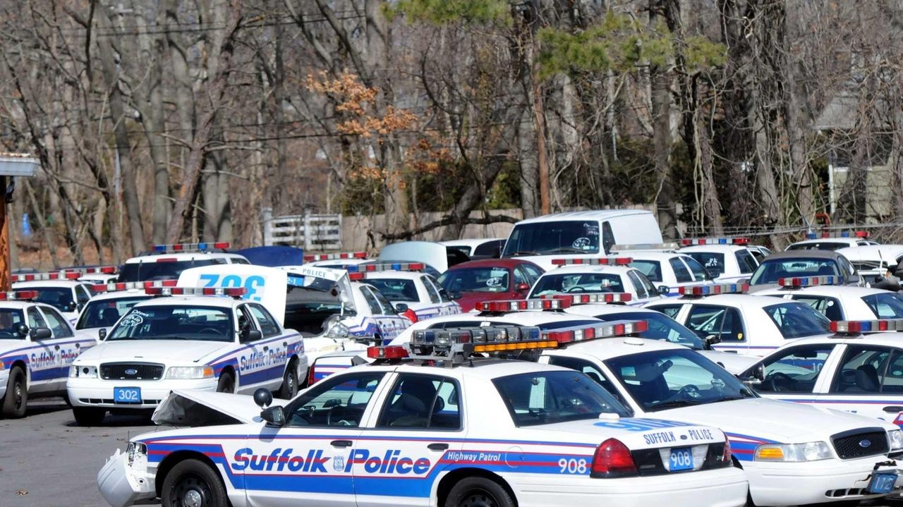 Suffolk police tap auxiliary cars to cope with repair backlog Newsday