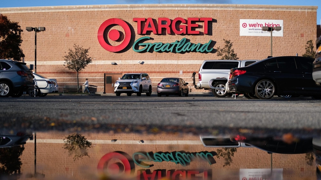Fitness center proposed at former Target in Commack - Newsday