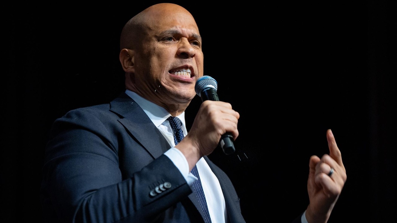 Democrats seek to overturn Trump's new rules for student loan ...