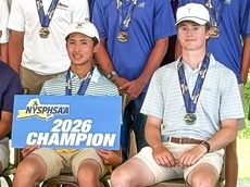 Manhasset's Ryan Liu wins state boys golf title in playoff hole