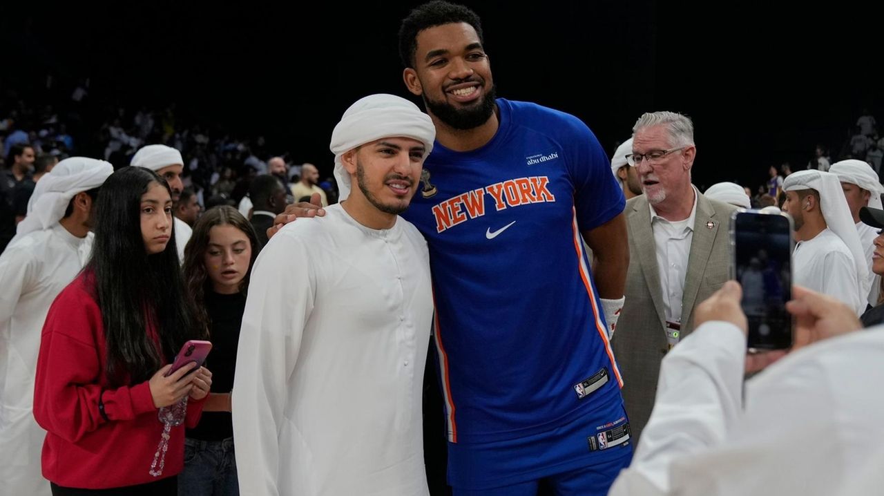 Popper: Knicks use Abu Dhabi trip as chance to bond