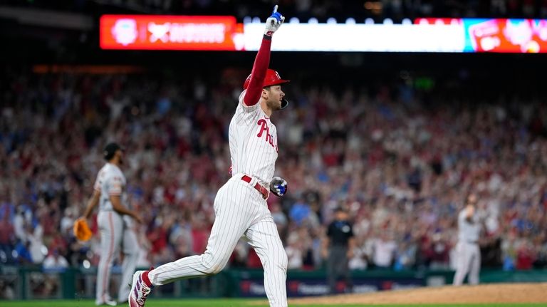 Trea Turner's walk-off hit helps Phillies increase cushion in NL wild-card  race - CBS Philadelphia