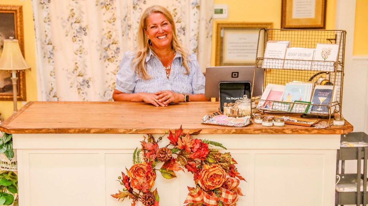 The Elegant Nest vintage boutique opens in Garden City