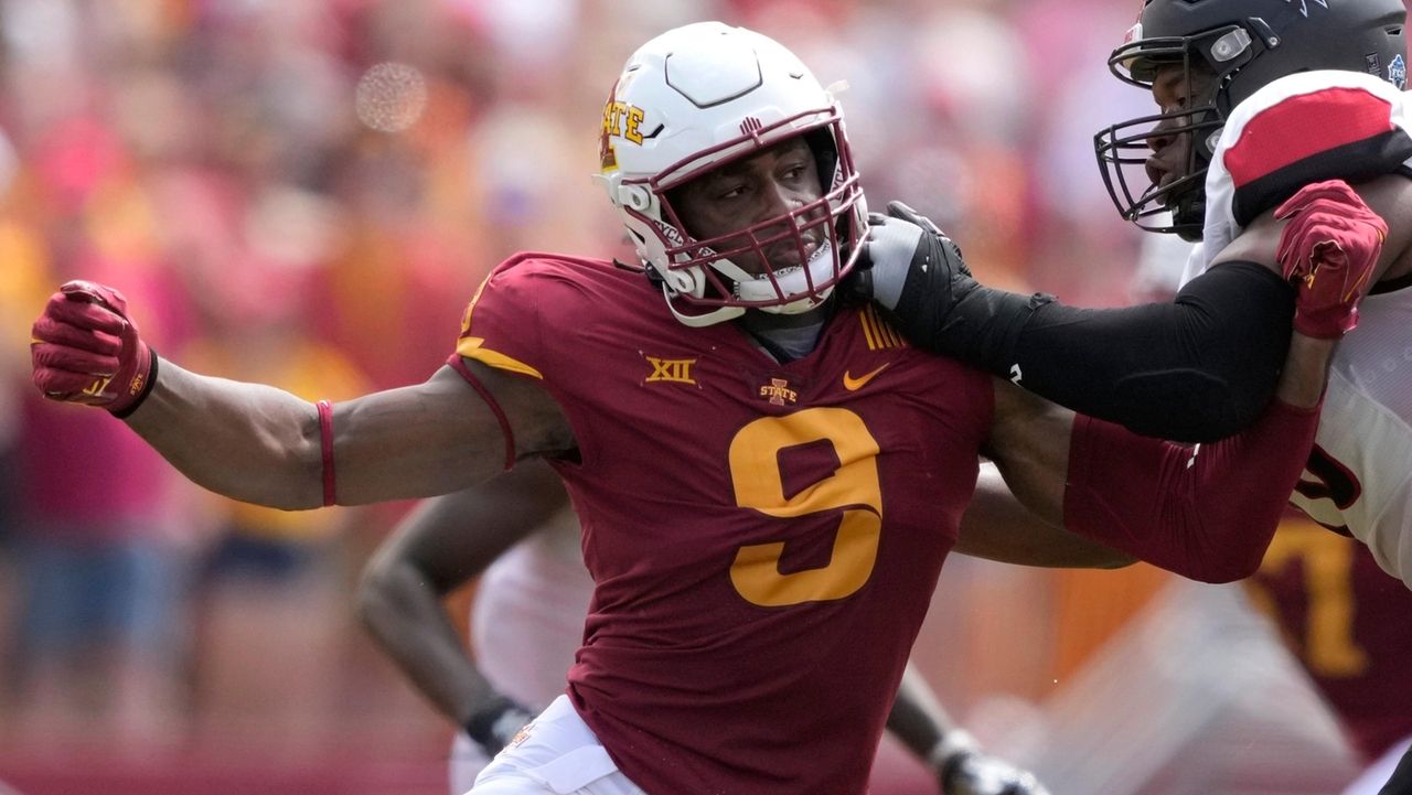 NFL Draft 2022: Jets strike trade with Giants to move up to select Iowa  State RB Breece Hall 