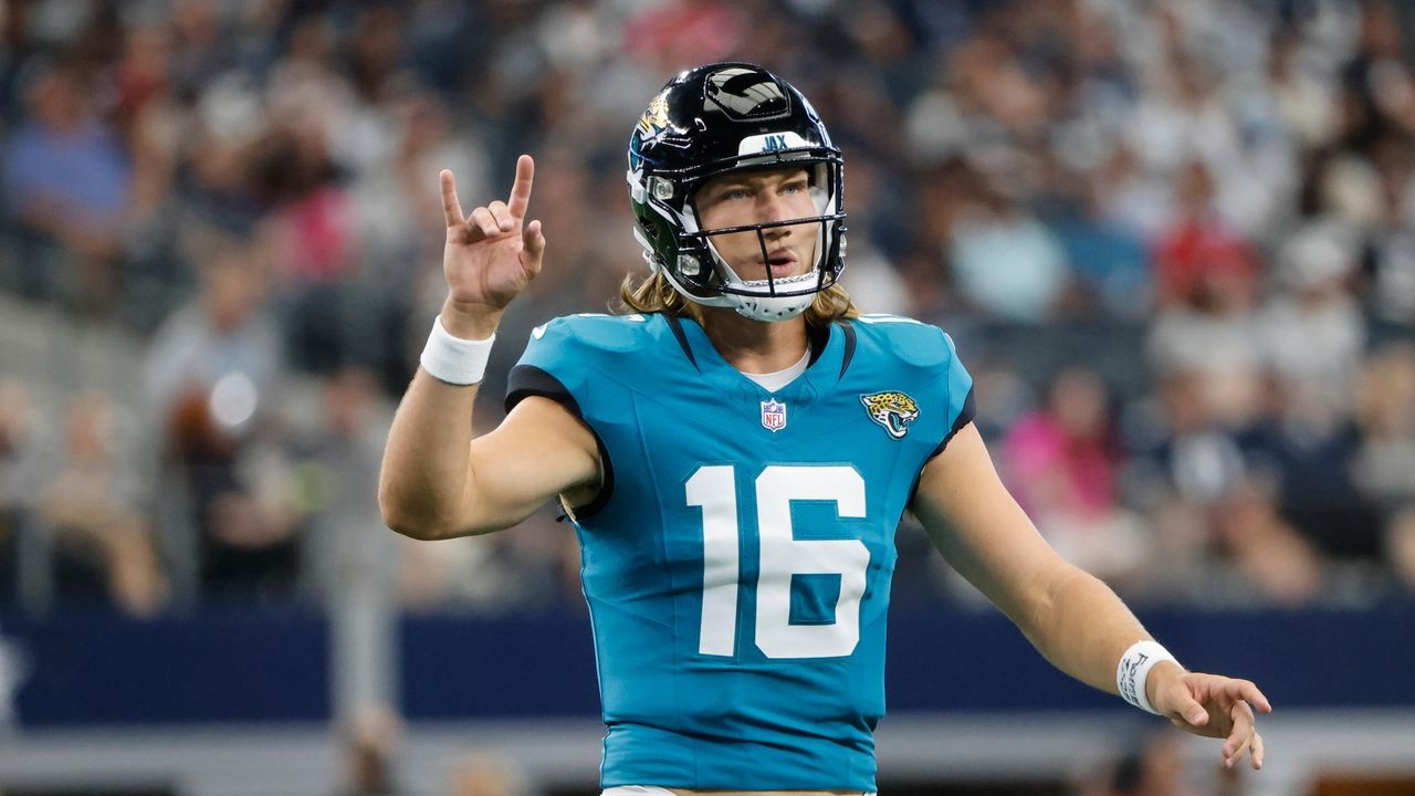 Should the Jaguars extend OLB Josh Allen before 2023 season?