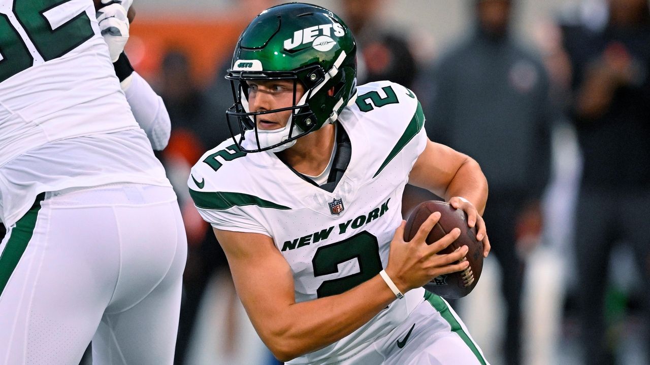 Zach Wilson starts for Jets in Hall of Fame Game, shows he still