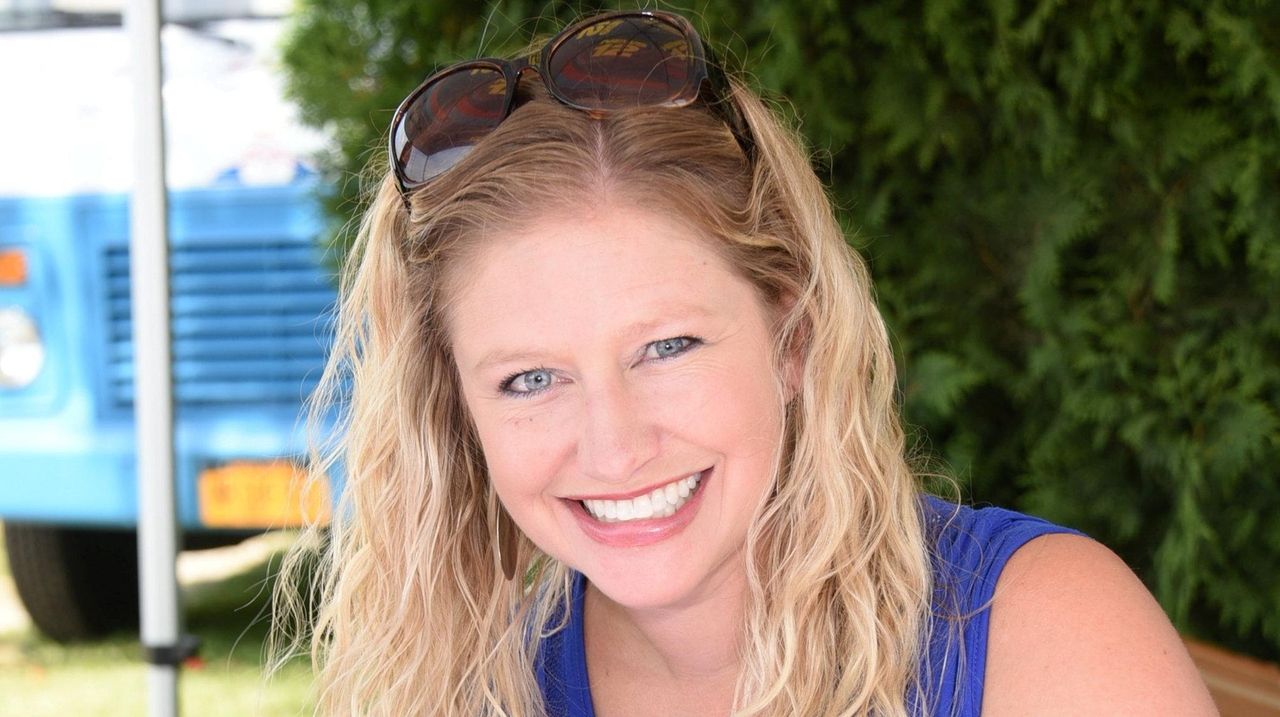 4 longtime anchors, reporters leave News 12 LI in newsroom shakeup