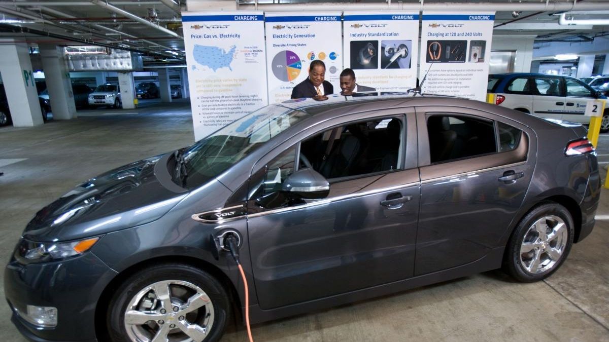 Long Island Auto Show displays 2011 models Newsday