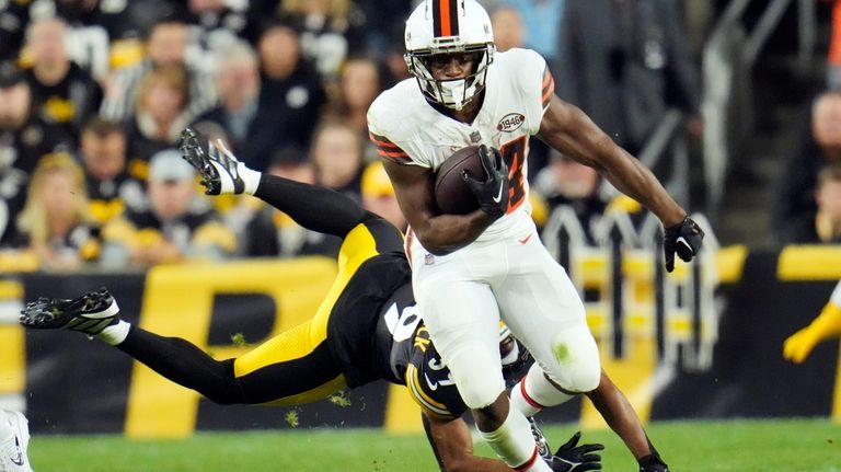 The Cleveland Browns can put the Pittsburgh Steelers in an early hole with  a win on Monday night - Newsday