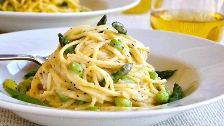 Quick, easy one-pot pasta dinner. (December 2023)