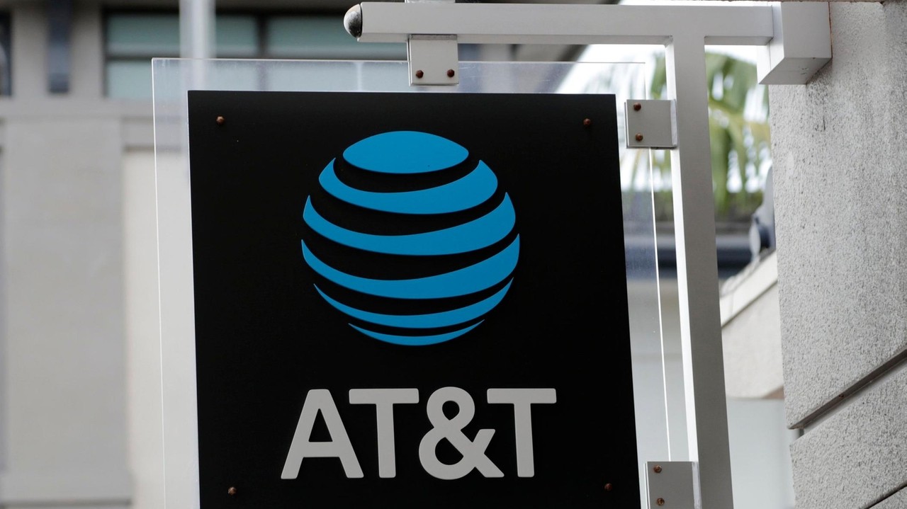 AT&T customers could get as much as $7,500 after judge approves settlement tied ...