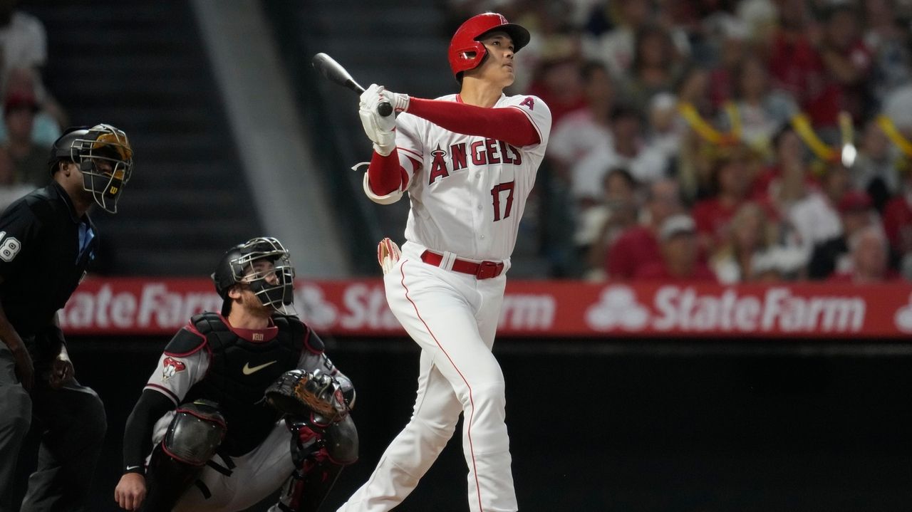 Ohtani hits the longest home run of his MLB career (493 feet) to reach