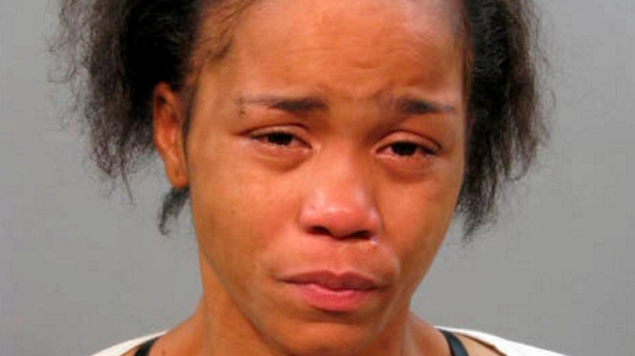 Daughter dragged mom with car during fight in Massapequa, police say ...
