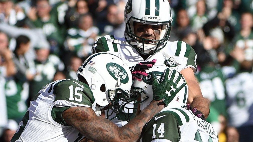 Ryan Fitzpatrick Connects with Eric Decker for Jets TD!