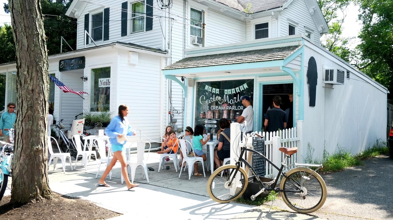 Guide to Bellport: Restaurants, shows, shops and more