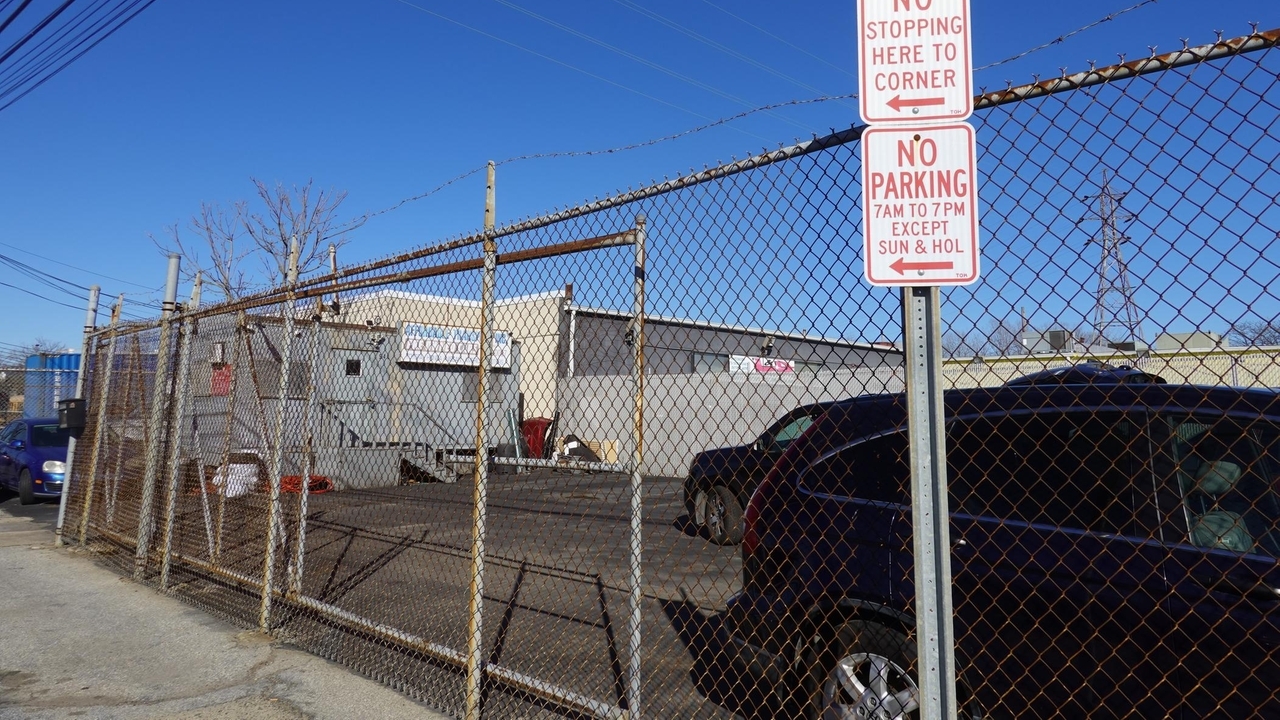 Thieves steal 8 vehicles from Inwood used car dealership Newsday