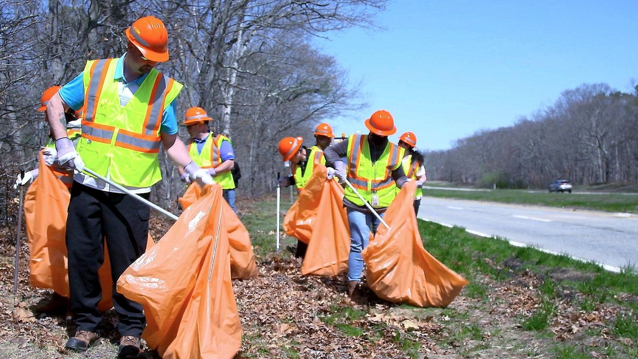 It's so easy not to trash Long Island - Newsday