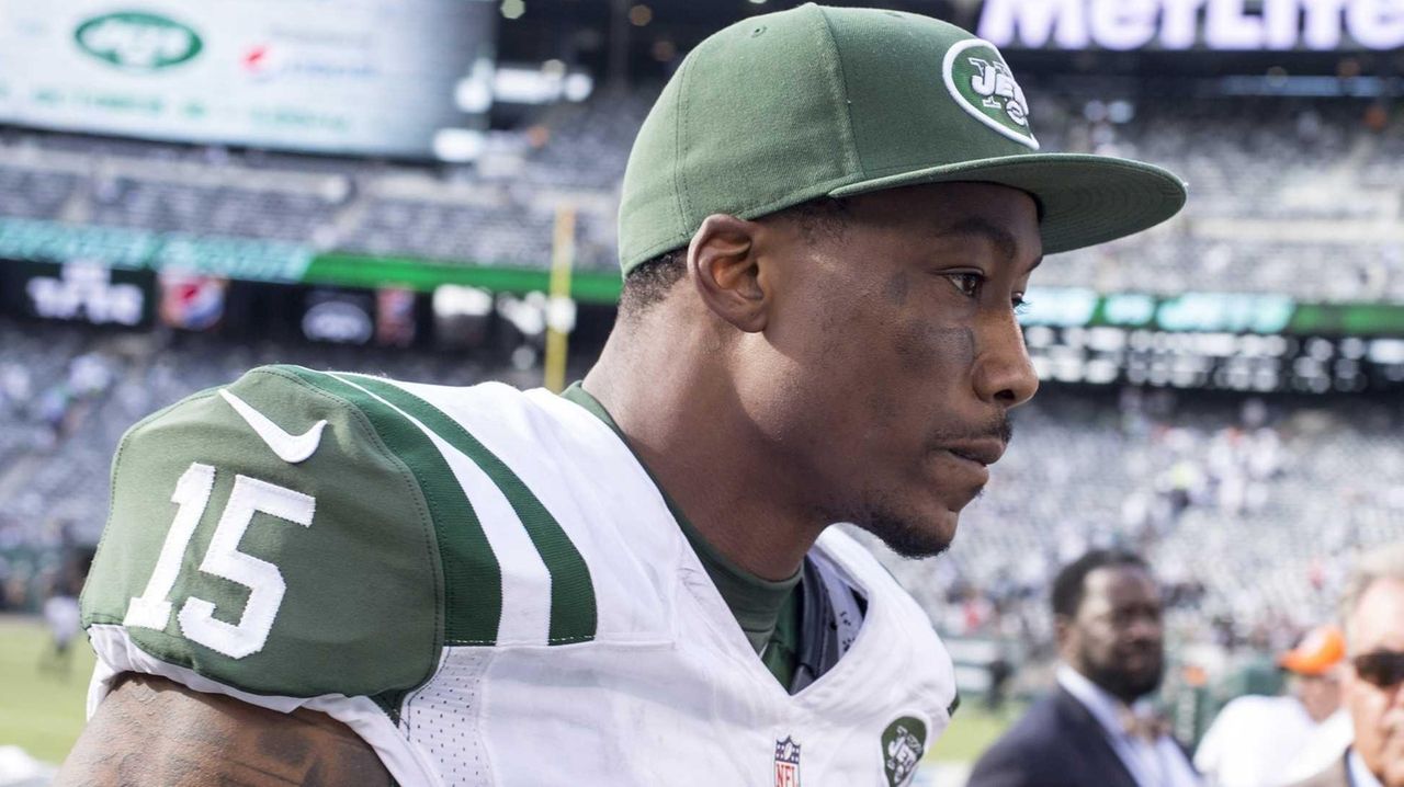 Jets To Acquire Brandon Marshall