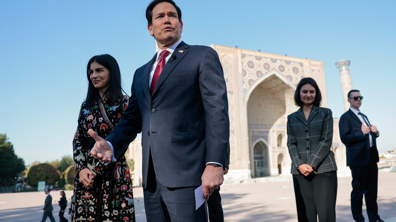 Rubio seeks to expand Central Asia ties with pomp-filled Uzbekistan visit