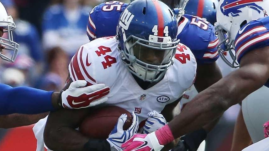 Giants' Andre Williams can't get much yardage with his limited carries ...