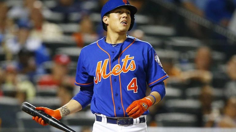 Mets infielder Wilmer Flores not close to returning - Newsday