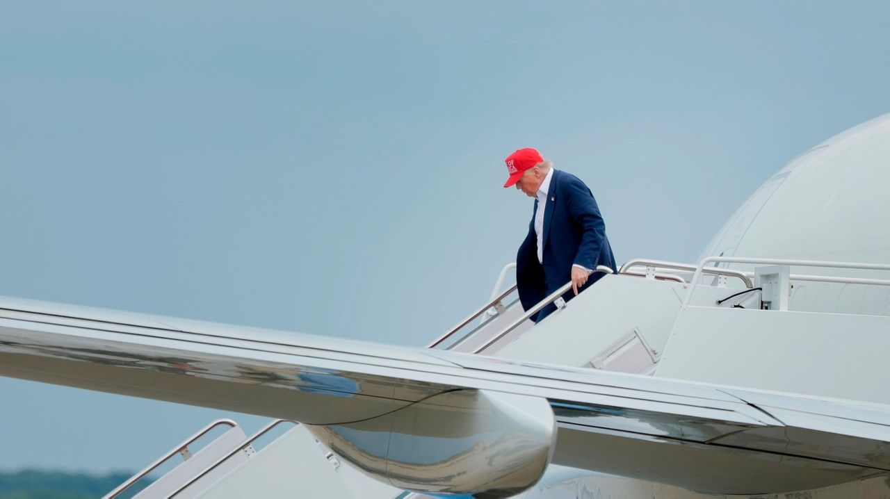 Poll: Republicans think Trump will make America great, others don't see it