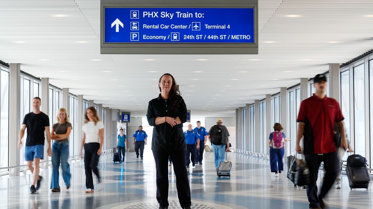 Should the minimum wage be lower for workers who get tipped? Two states