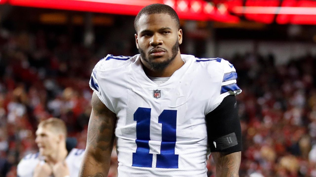 Micah Parsons heading into game day in our unreleased Cowboys Tee