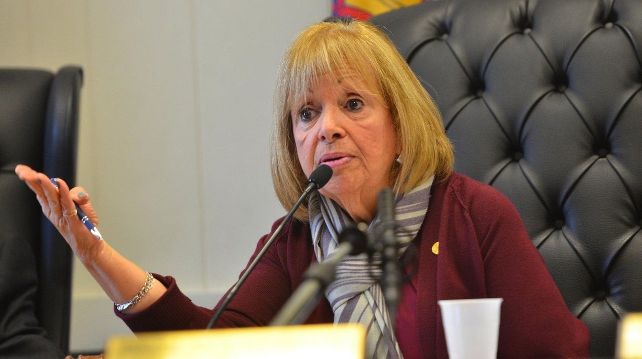 Islip Town Supervisor apologizes for remark on taxes Newsday