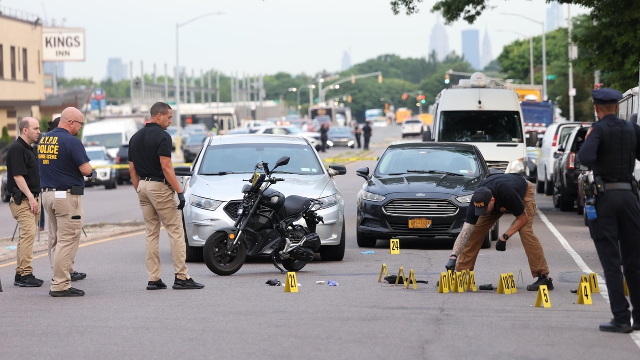 Charges filed against man accused of shooting 2 NYPD police officers from Long Island - Vimarsana News
