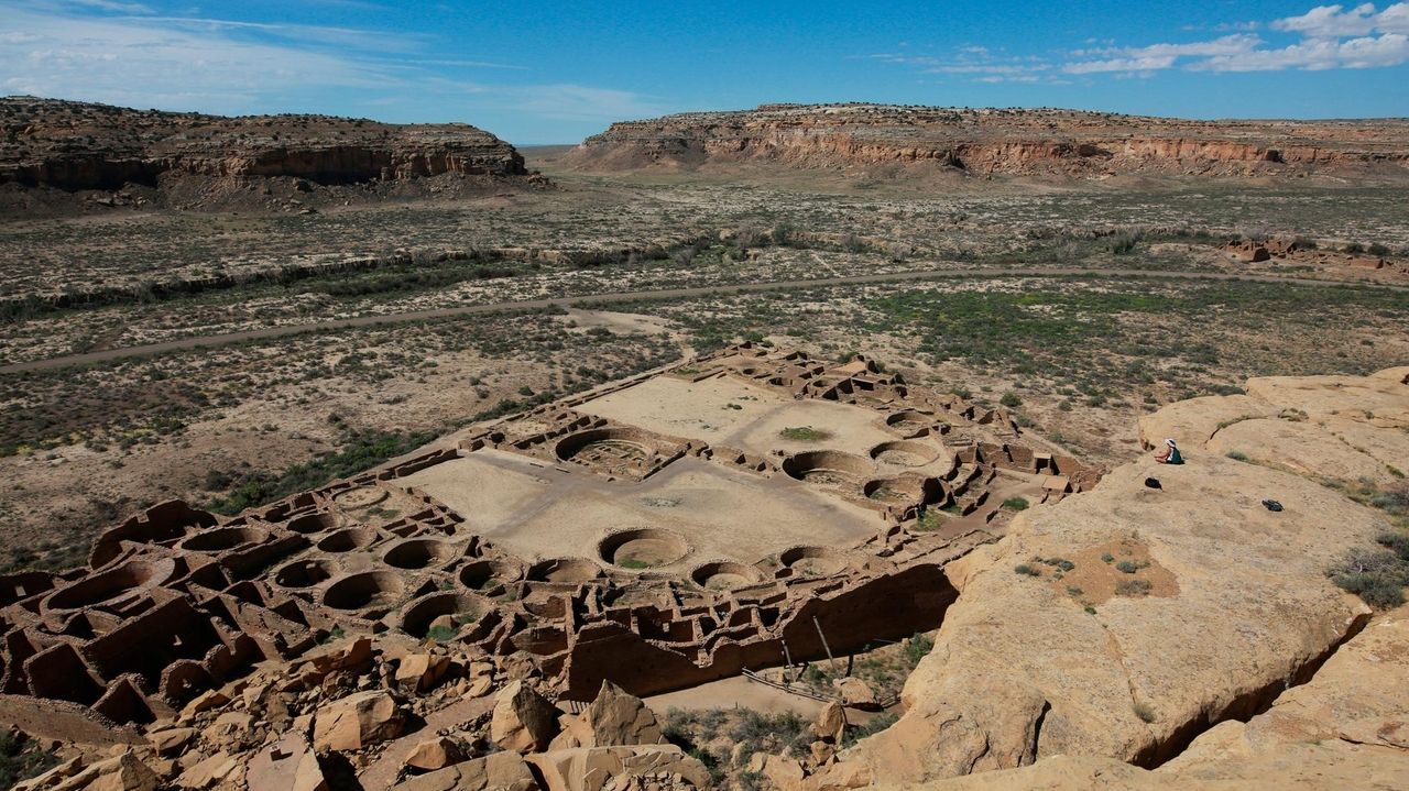 New Mexico extends ban on oil and gas leasing around Chaco park