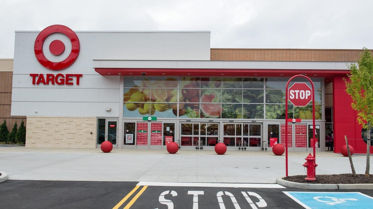 Target workers vote against unionizing at Huntington Station store ...