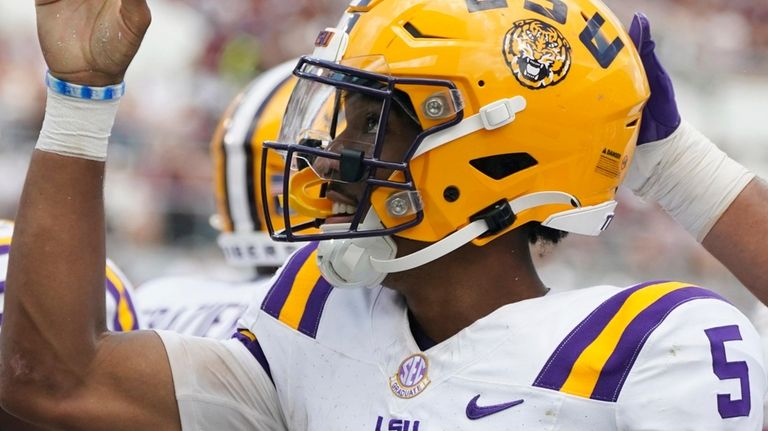 No. 12 LSU prepared for typically tough, tight game against Arkansas - The  San Diego Union-Tribune