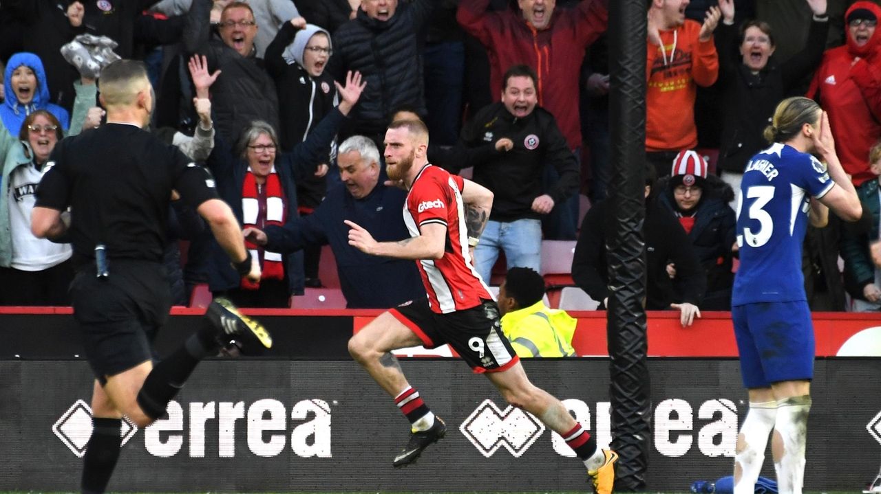 McBurnie Scores In Stoppage Time As Sheffield United Draws 2-2 With ...