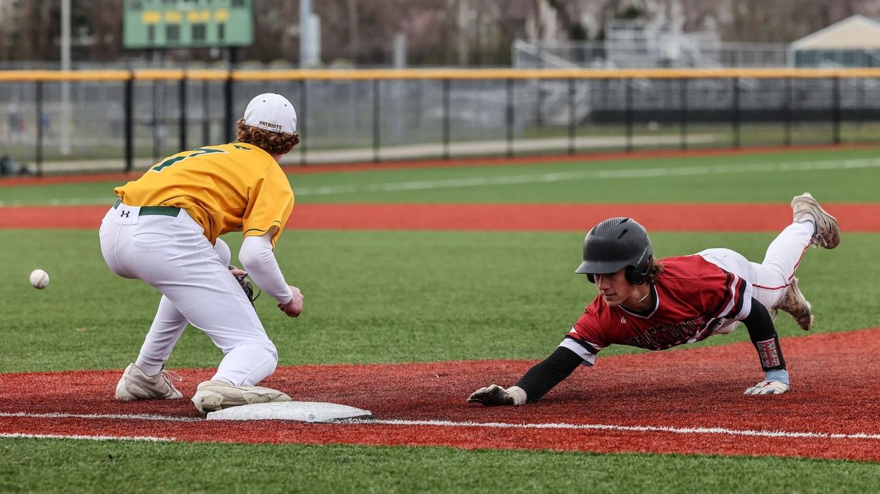 Photos: Ward Melville-Connetquot baseball - Newsday