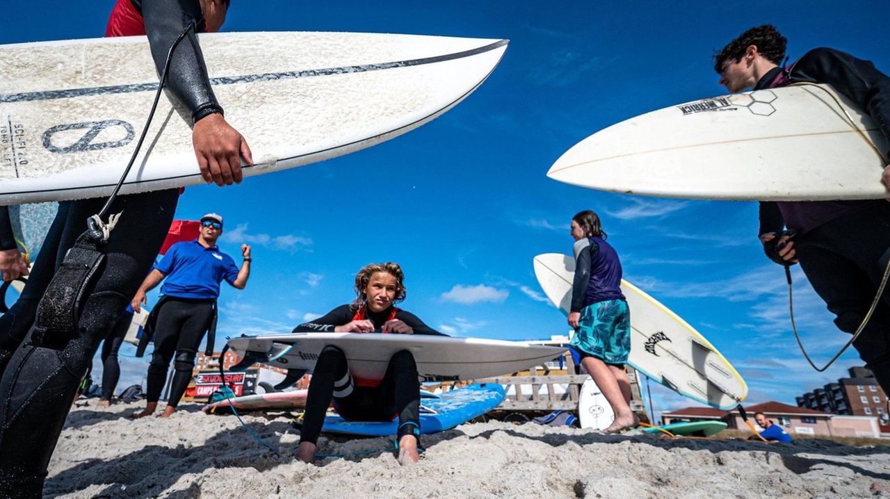 Long Beach has Long Island's only high school surfing team - Newsday