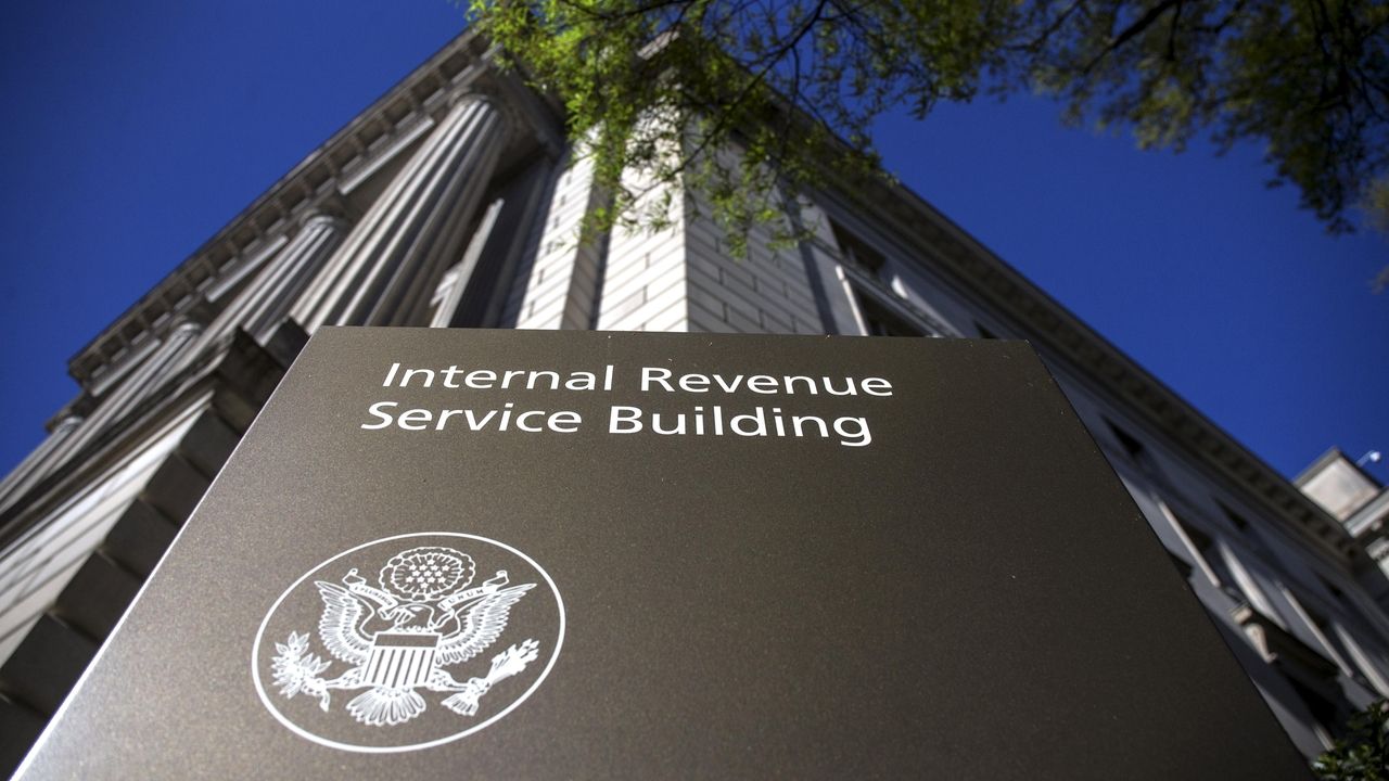 IRS to some Delay tax filing until state rebate question is resolved