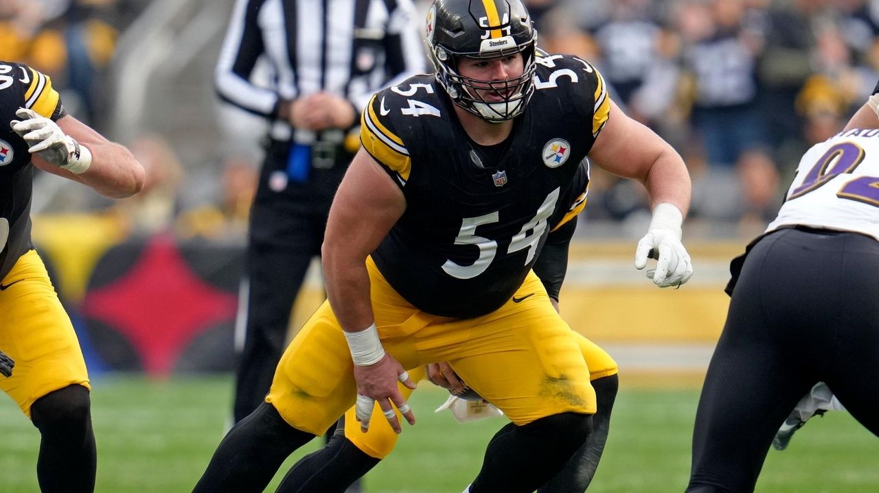 Steelers center Zach Frazier began his rookie season with high expectations. He's surpassing them